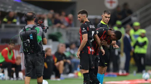 Santiago Giménez no fue convocado por México durante el parón de selecciones para no apresurar los tiempos de su puesta a punto.