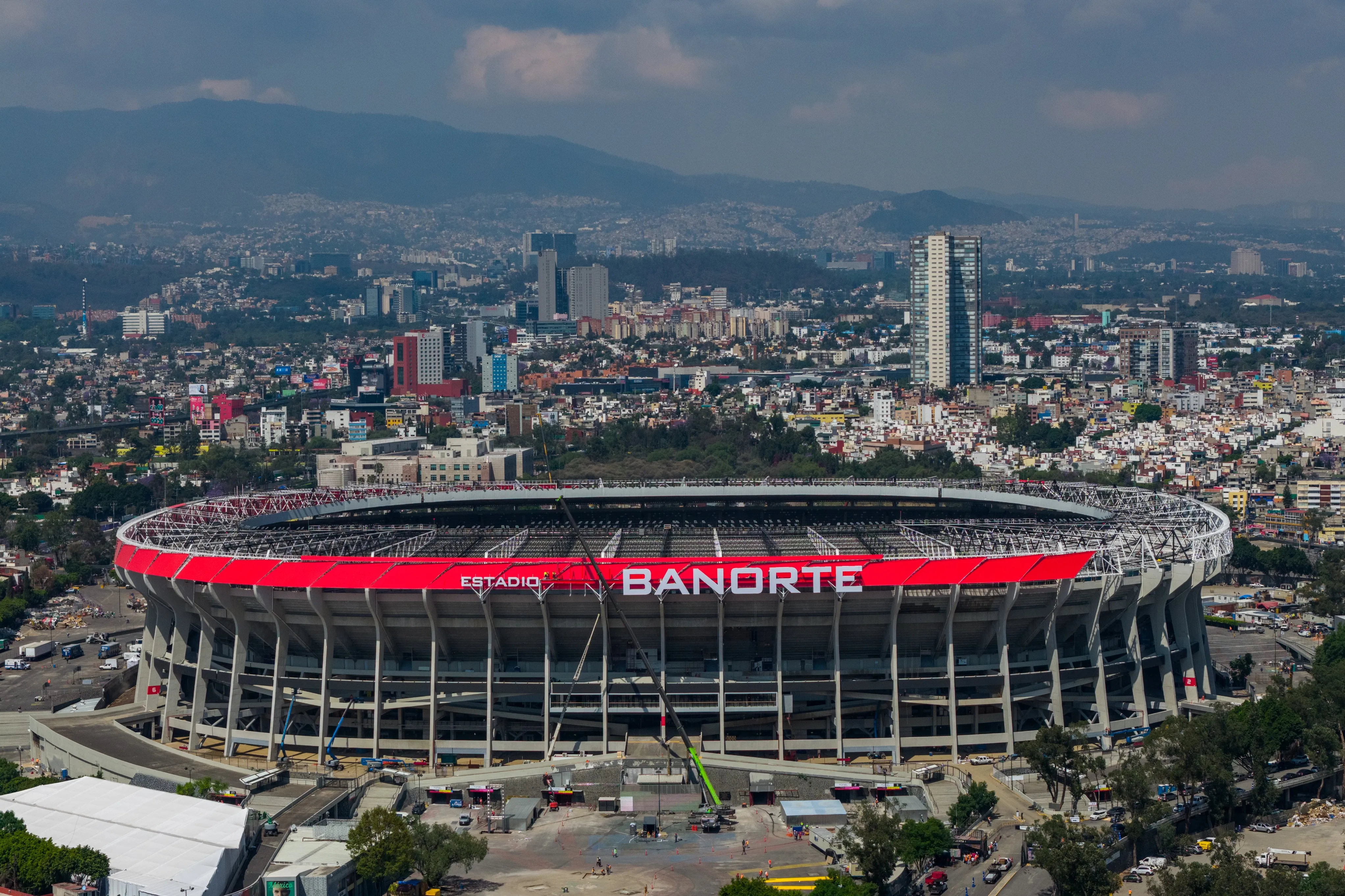 Cruz Azul solo podría disputar una competencia en el Estadio Banorte (Getty Images)