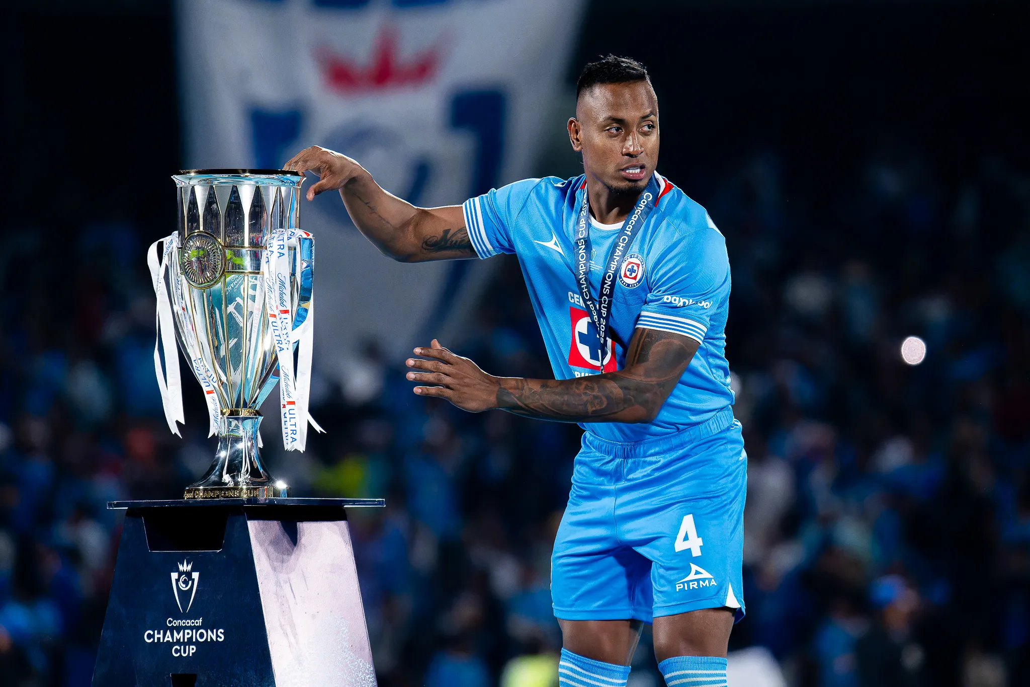 Willer Ditta confesó el desahogo que significó ganar el trofeo de Concacaf en 2025. (Imago7)