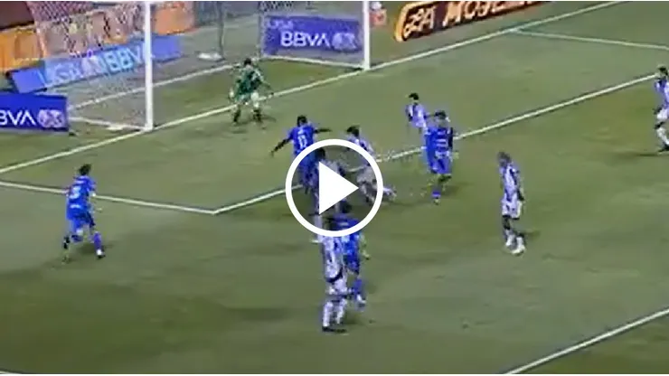 Christian Ebere puso el empate ante Pachuca en su primer juego como titular en Cruz Azul.