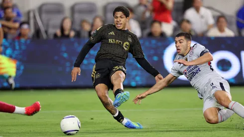 David Martínez fue la figura de LAFC tras anotarle un doblete a Cruz Azul.