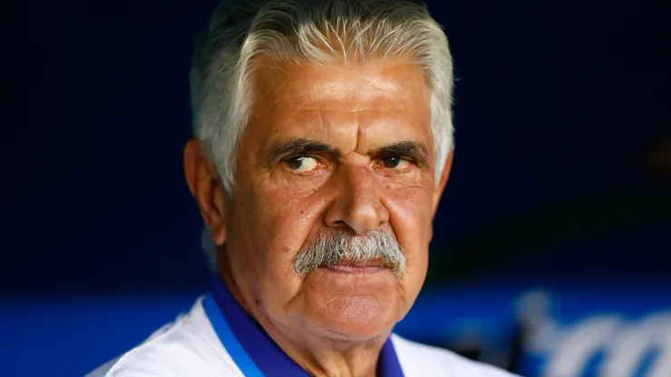 Ricardo Ferretti se atrevió a elegir al favorito para el Clásico Joven