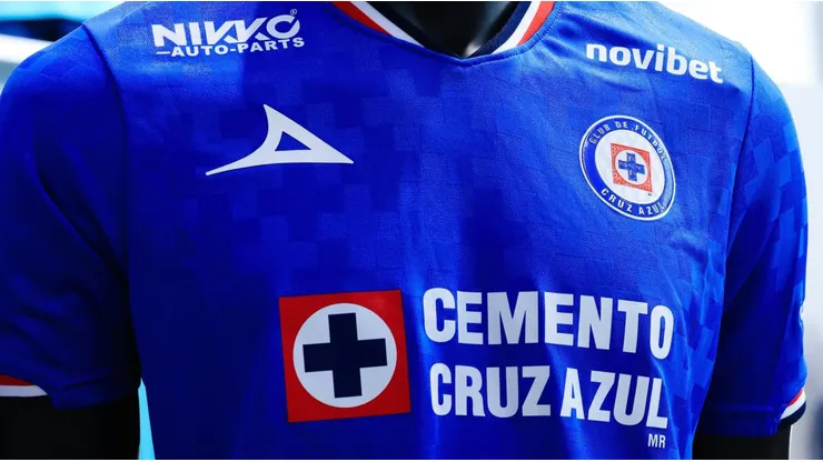 Cruz Azul seguirá vistiendo Pirma hasta el verano de 2027. ¿Luego cambia?