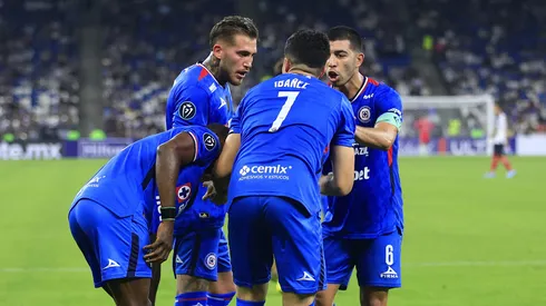 Cruz Azul pelea arriba en la tabla de la temporada.