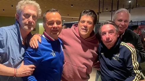 Víctor Velázquez quedó retratado con Emilio Azcárraga.