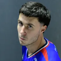 Larcamón sentaría a Paradela vs. LAFC y 3 se pelean por su puesto