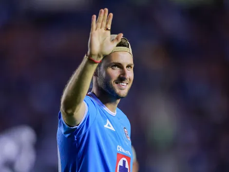 La promesa de Santiago Giménez a la afición que ilusiona a Cruz Azul