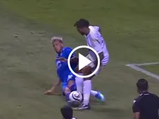 Piovi vio la roja por una entrada criminal contra Bouanga