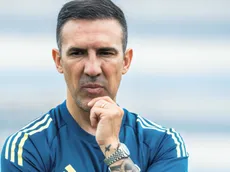 Afición de Emelec pide la salida de Vicente Sánchez tras otra derrota