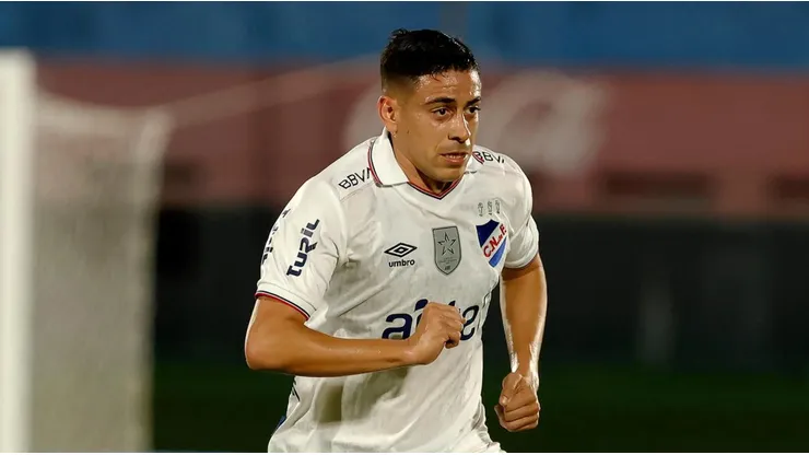 El lateral uruguayo regresó a Nacional de Montevideo tras ser rechazado en Cruz Azul.