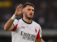 Allegri se hartó de Giménez y el mexicano saldría del Milan