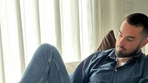 Nicolás Larcamón no continuará en el banquillo de Cruz Azul y su lugar lo tomarán de manera interina Joel Huiqui y Sergio Pinto.