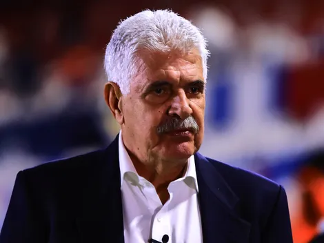 Tuca Ferretti expuso a Víctor Velázquez ante el despido de Larcamón