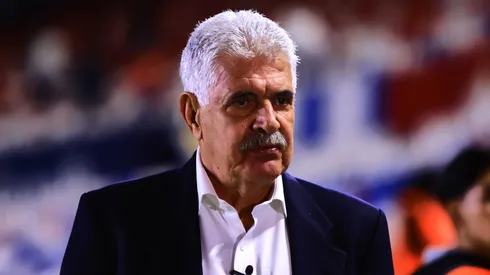 Tuca Ferretti expuso a Víctor Velázquez ante el despido de Larcamón