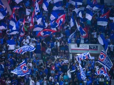 Afición se emociona y señala al culpable de goleada al Necaxa