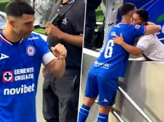 El tierno gesto de Lira con un fan de Cruz Azul tras la goleada a Necaxa