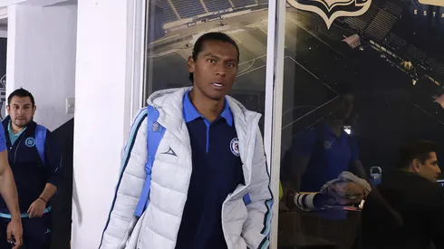 Joel Huiqui comienza a ganar consenso con su trabajo inicial en Cruz Azul.