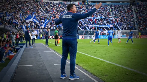 Cruz Azul ya busca a su nuevo DT para el Apertura 2026.