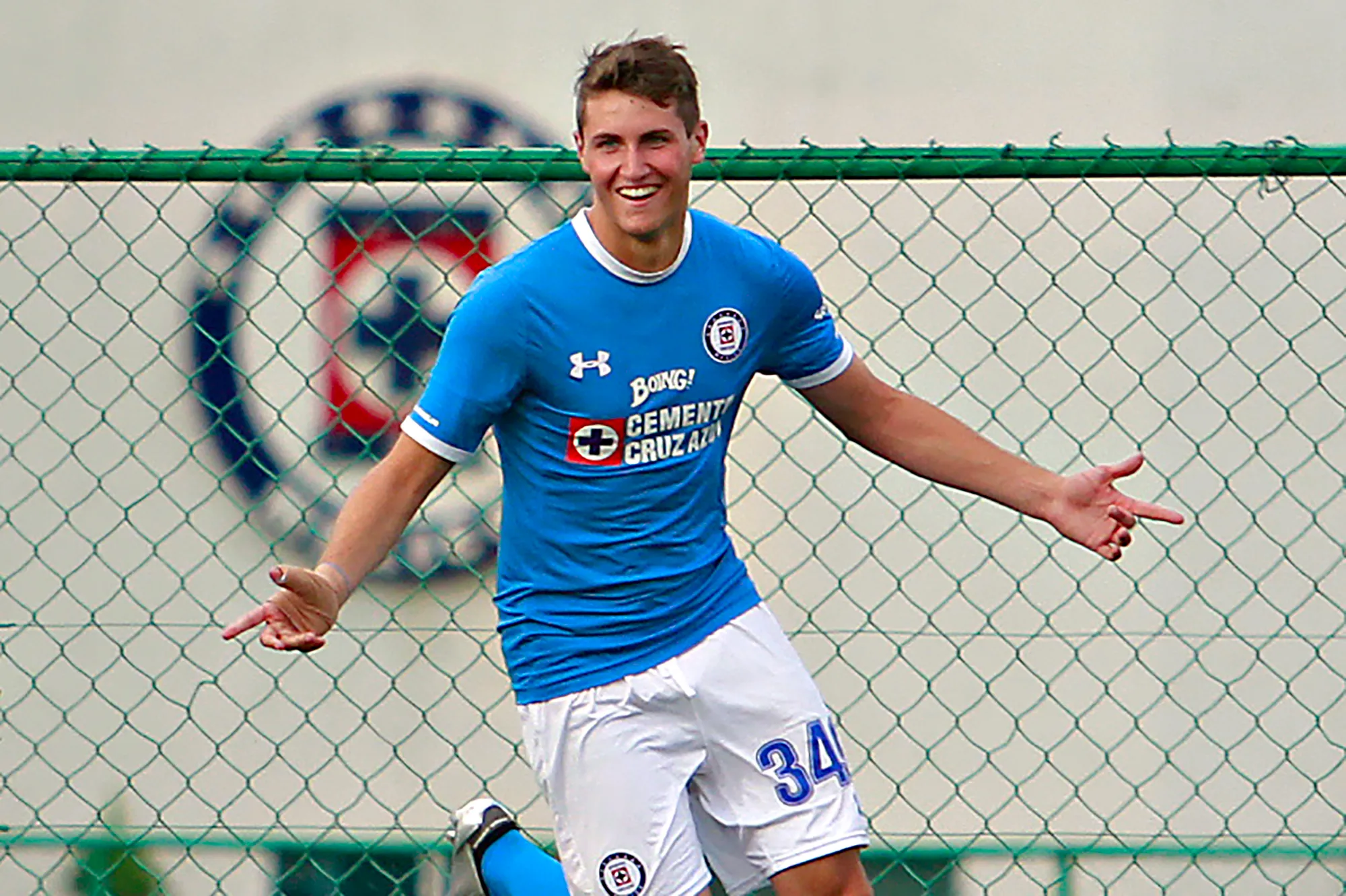 Santiago Giménez eligió al DT que más lo ayudó en Cruz Azul (Imago 7)