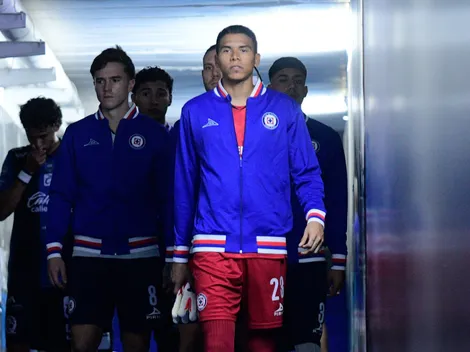 Kevin Mier superó los 100 juegos con Cruz Azul: ¿quiénes lo acompañan?