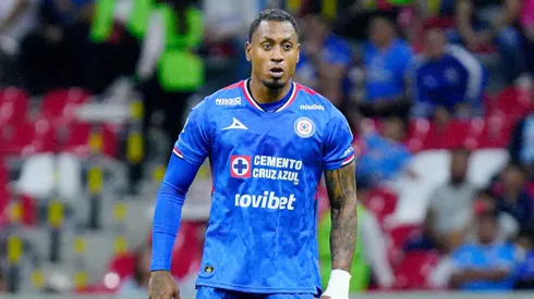 El cafetero ante una imagen que no se ve a diario.
