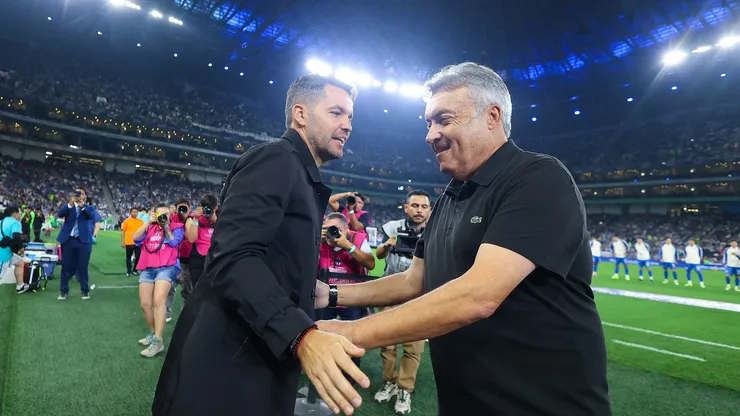 Matías Almeyda y Antonio Mohamed siguen siendo los favoritos, pero la lista de posibles técnicos de Cruz Azul sigue sumando nombres.