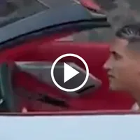 Antuna sigue brillando y ahora presume de un auto millonario