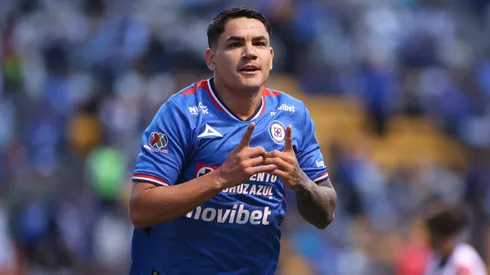 El Toro no ha resuelto su continuidad en el club.