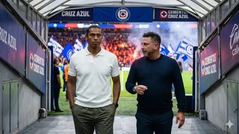 Aficionados ofrecieron una solución en Cruz Azul que involucra a Huiqui y Mohamed.
