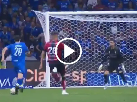 El golazo de José Paradela con lujo incluido ante Atlas