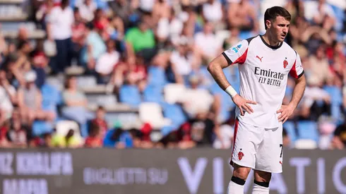 Santiago Giménez partió desde el once titular en el partido del AC Milan contra el Atalanta en una jornada más de la Serie A.