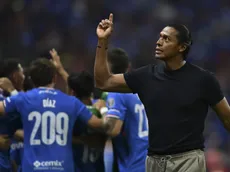 El gol de Paradela desató la euforia del banquillo de Cruz Azul