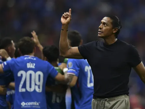 El gol de Paradela desató la euforia del banquillo de Cruz Azul