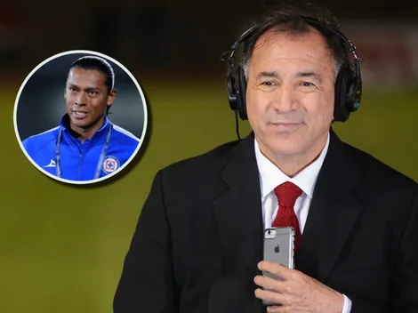 Mario Carrillo llenó de flores a Joel Huiqui: "Está muy preparado"