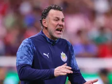 El mensaje de Milito en Chivas que pone en alerta a Cruz Azul