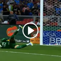Un desconocido Kevin Mier le sirve el gol a Chivas