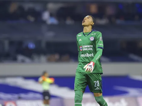 La reacción de Kevin Mier tras su error ante Chivas que no se vio por TV