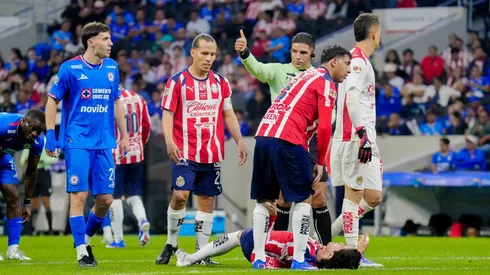 Chivas de Guadalajara quedó molesto por la actuación de Maximiliano Quintero Hernández en la ida de semifinales contra Cruz Azul.
