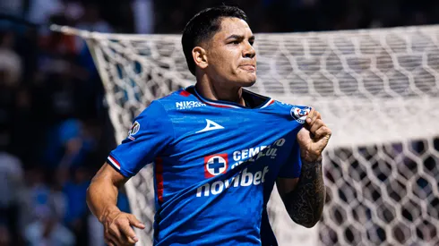 El goleador está junto a la delegación cementera y quiere sumar minutos.