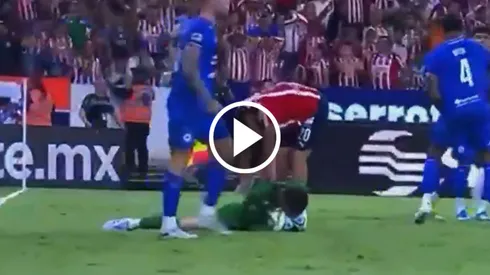 La doble atajada de Kevin Mier para salvar a Cruz Azul