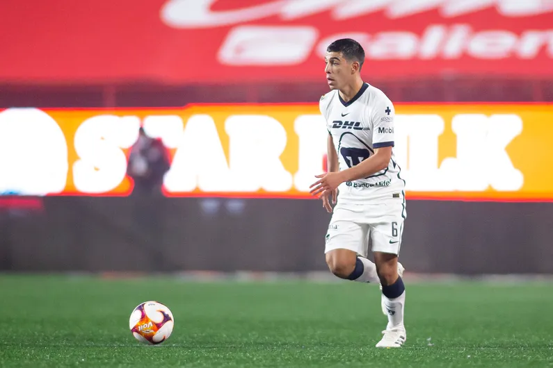 Lira vivirá de lejos el partido ante su ex equipo (IMAGO7).