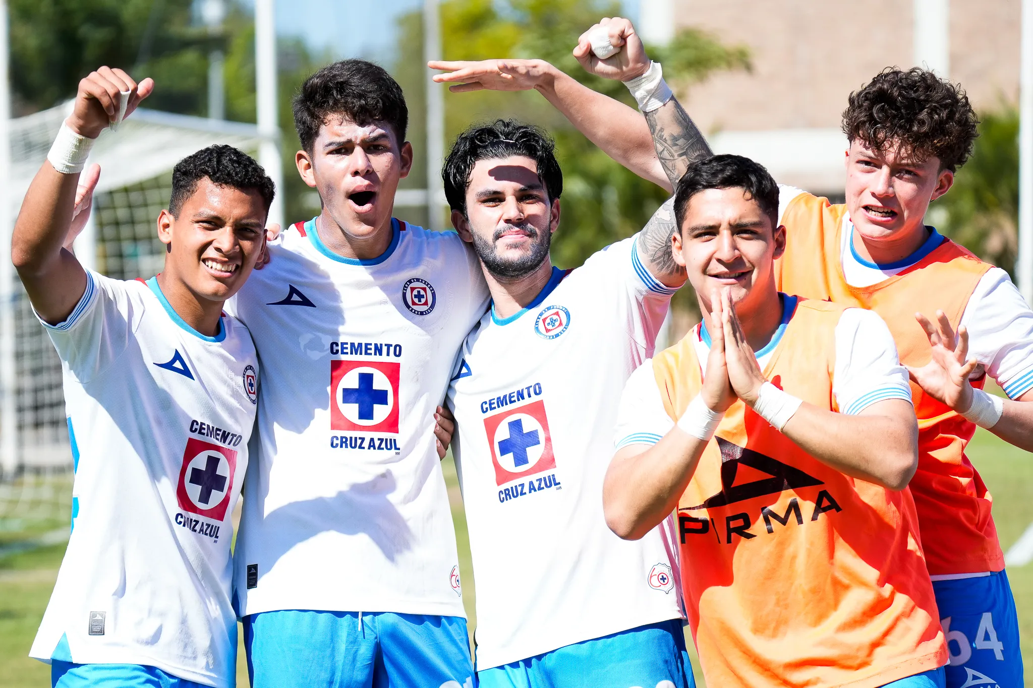 Louis Derbez, en festejo de gol. (Imago 7)