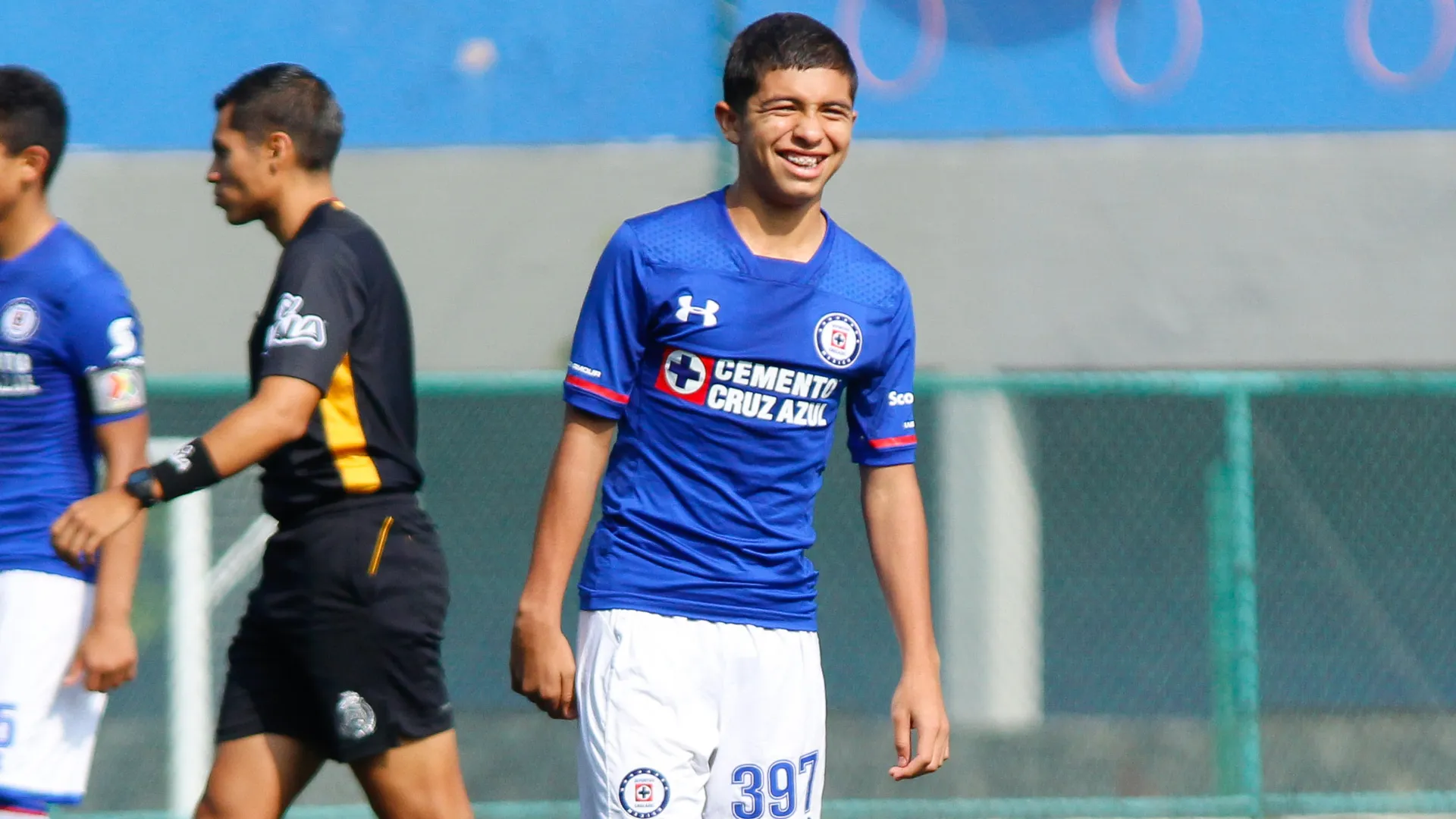 Denzell durante un juego del 2018 ante Lobos BUAP (IMAGO7).