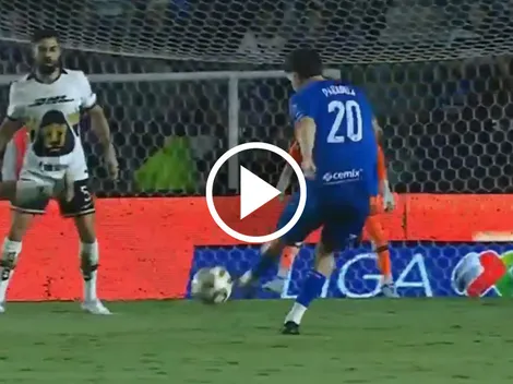 José Paradela casi cierra el estadio con un golazo en Cruz Azul vs. Pumas