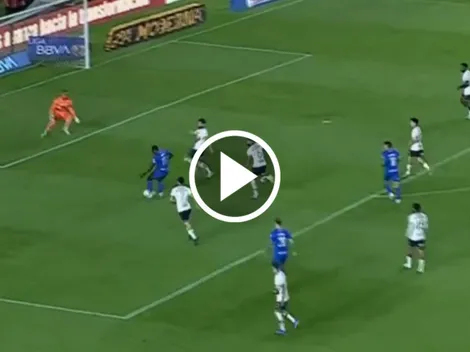 La terrible falla de Ebere en el Cruz Azul vs. Pumas