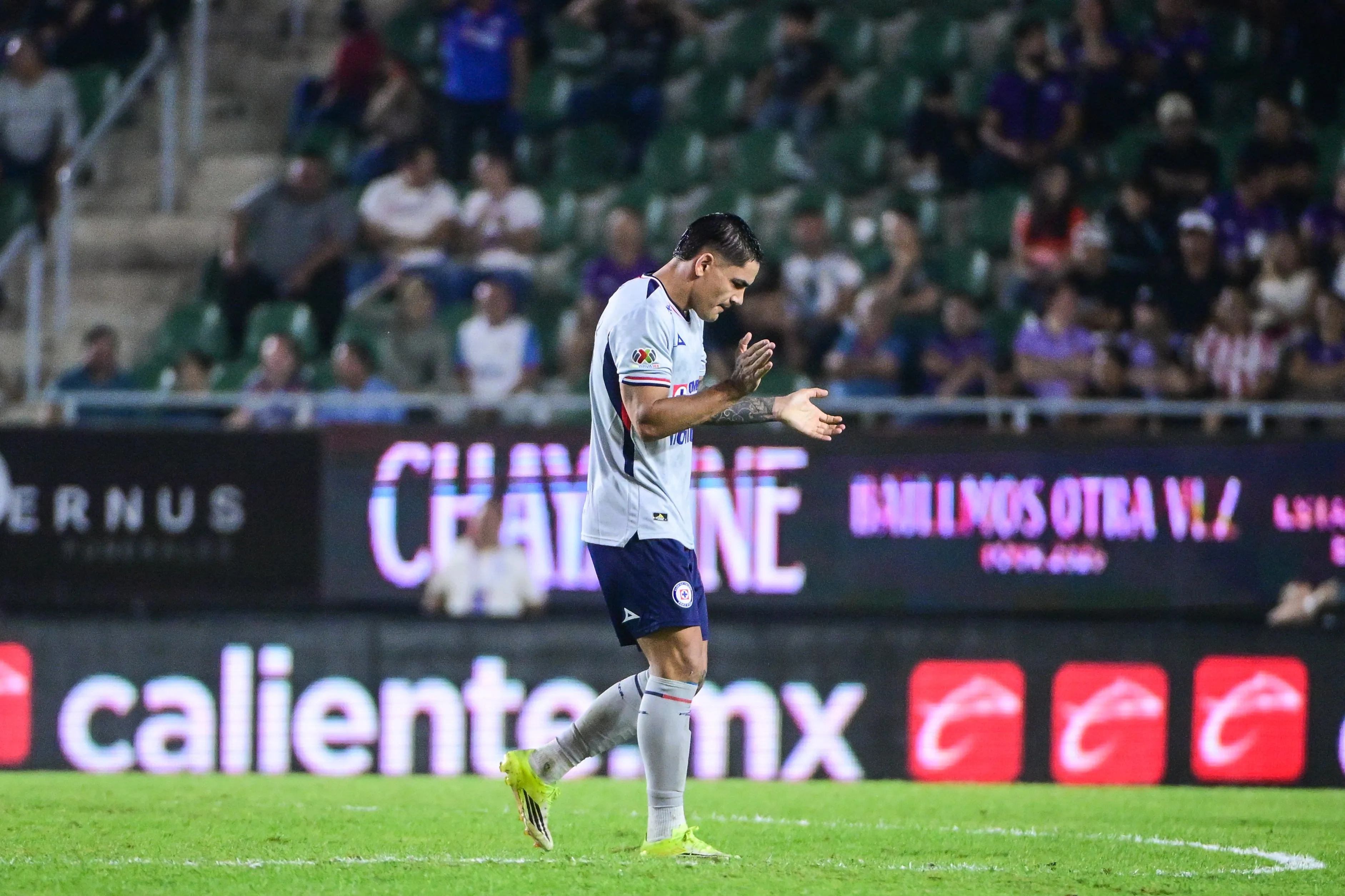 Gabriel Fernández podría marcharse este verano si no acuerda su renovación con Cruz Azul. (Imago7)
