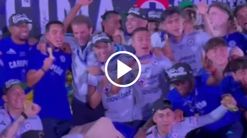 Cruz Azul festejó en la intimidad y se acordó de Pumas.