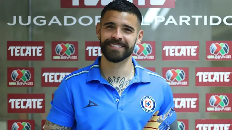 ¿La primera salida confirmada del club?