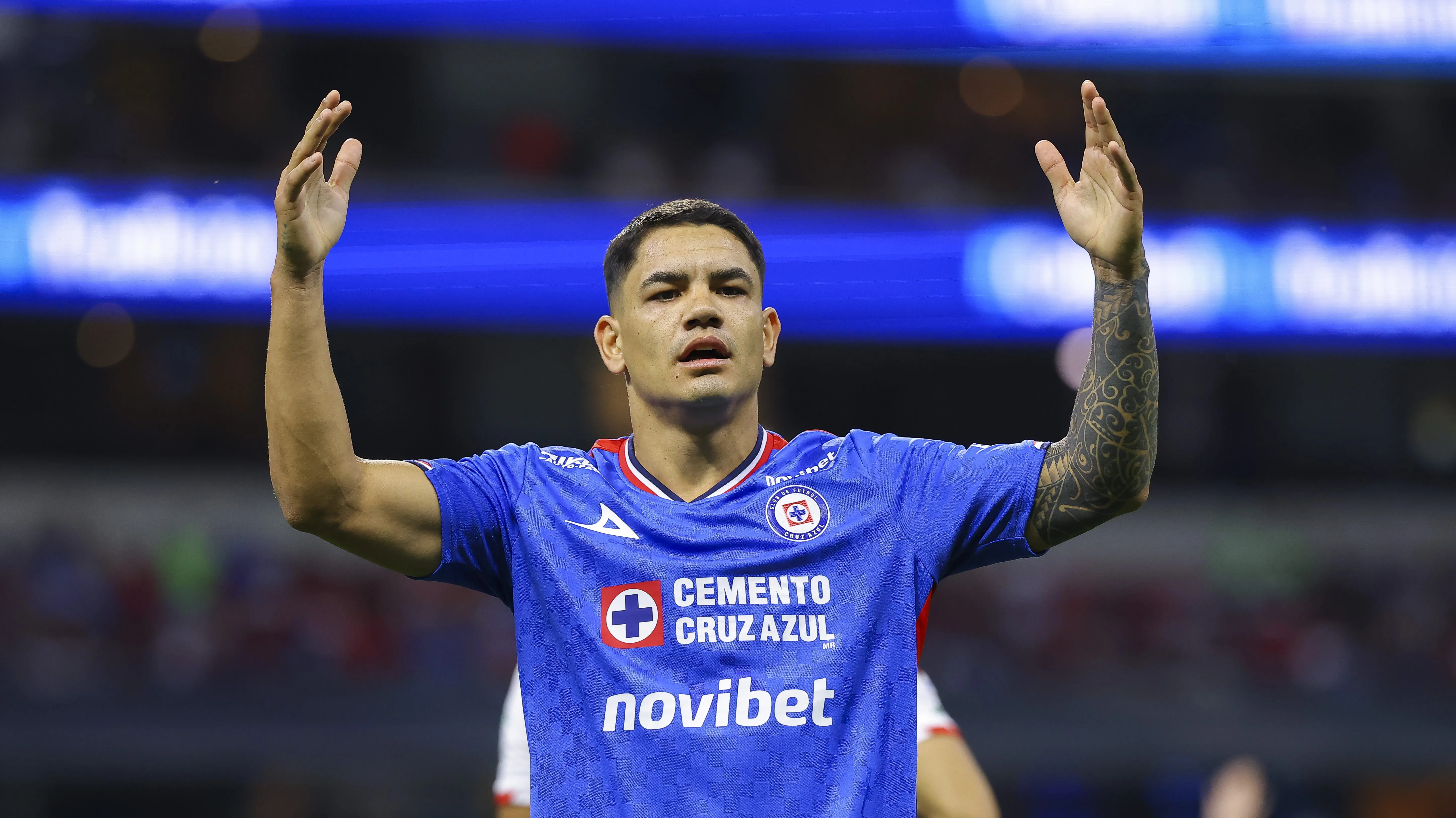 El futuro del Toro Fernández sigue en duda de cara al Apertura 2026 con Cruz Azul.
