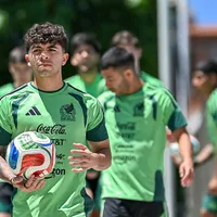 Cruz Azul pelea con Chivas por el reemplazo de Erik Lira